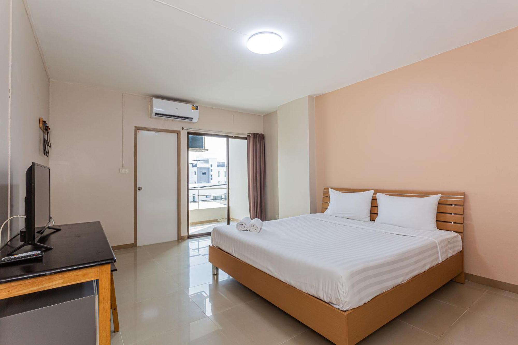 Ck2 Hotel Bangkok Esterno foto