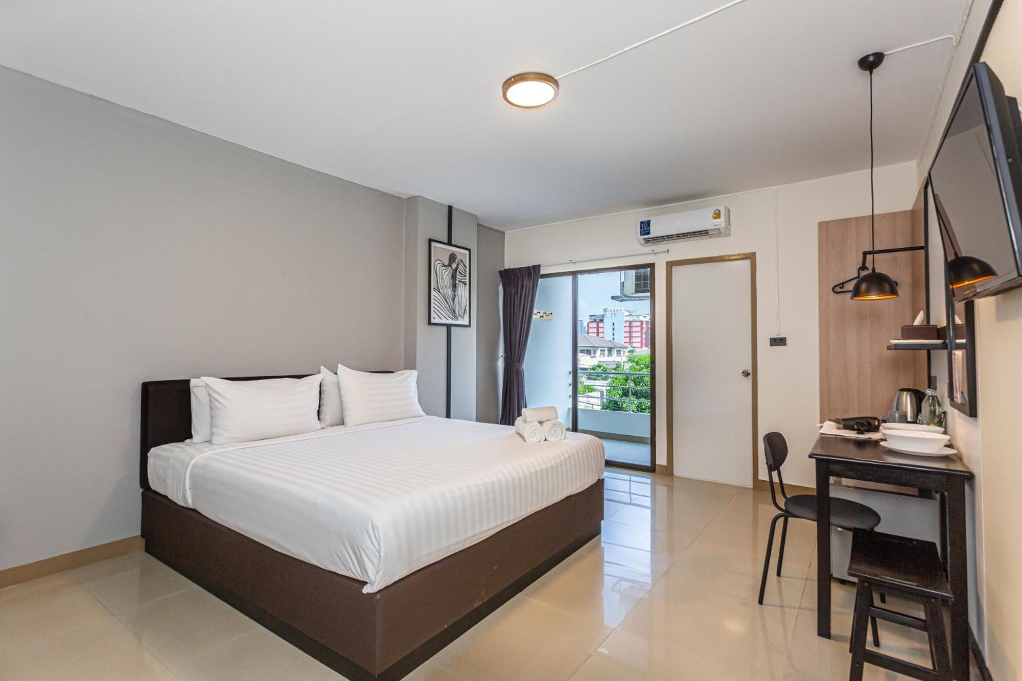 Ck2 Hotel Bangkok Esterno foto
