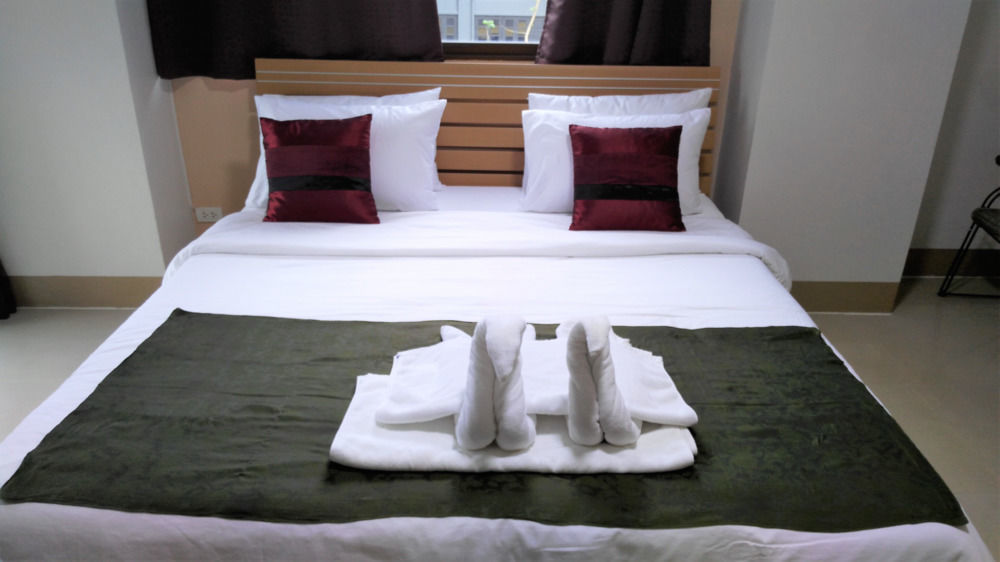 Ck2 Hotel Bangkok Esterno foto